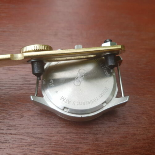 watch case back opener tool for watches with slots or grooves